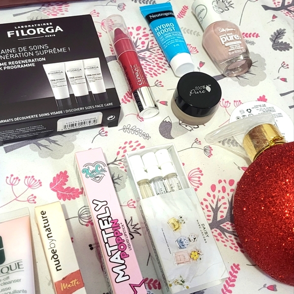 Beauty Set (19+ items) - Picture 3 of 11